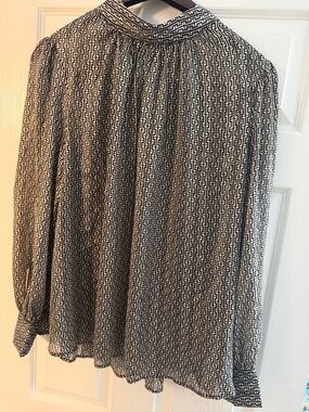 H&M Black and White Geometric Silk-Like Blouse